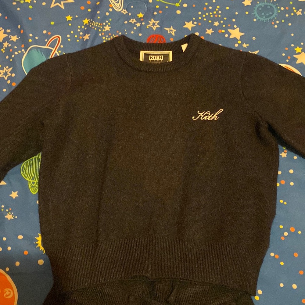 Kith Kids sweatsuit dark blue looks black